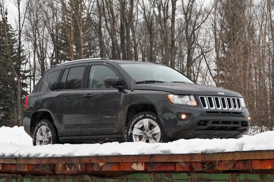  Jeep Compass Limited 2011 года  (фото 39 из 51)